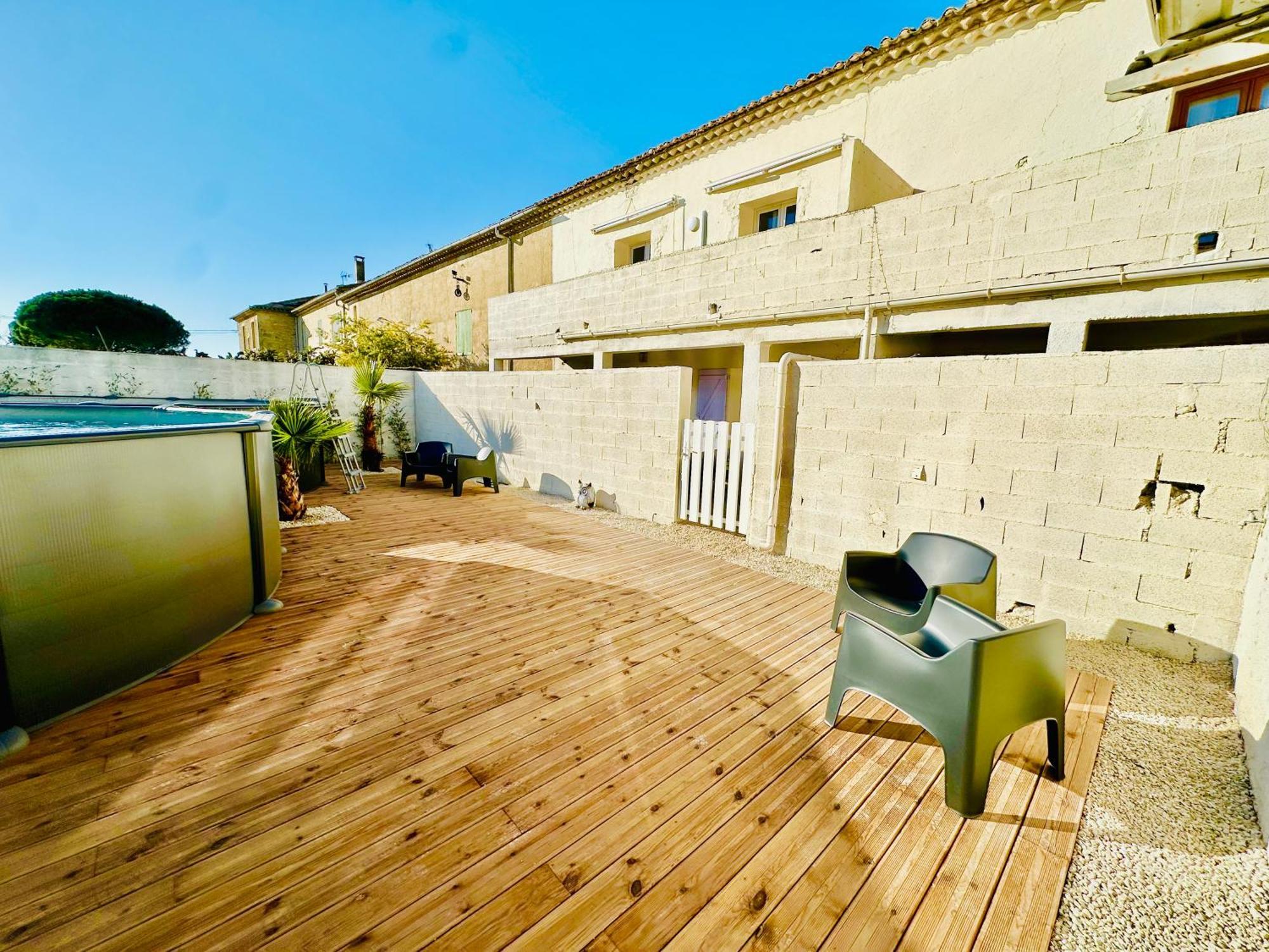 Les Appartements Du Mas - Emeraude Aigues-Mortes Exteriör bild