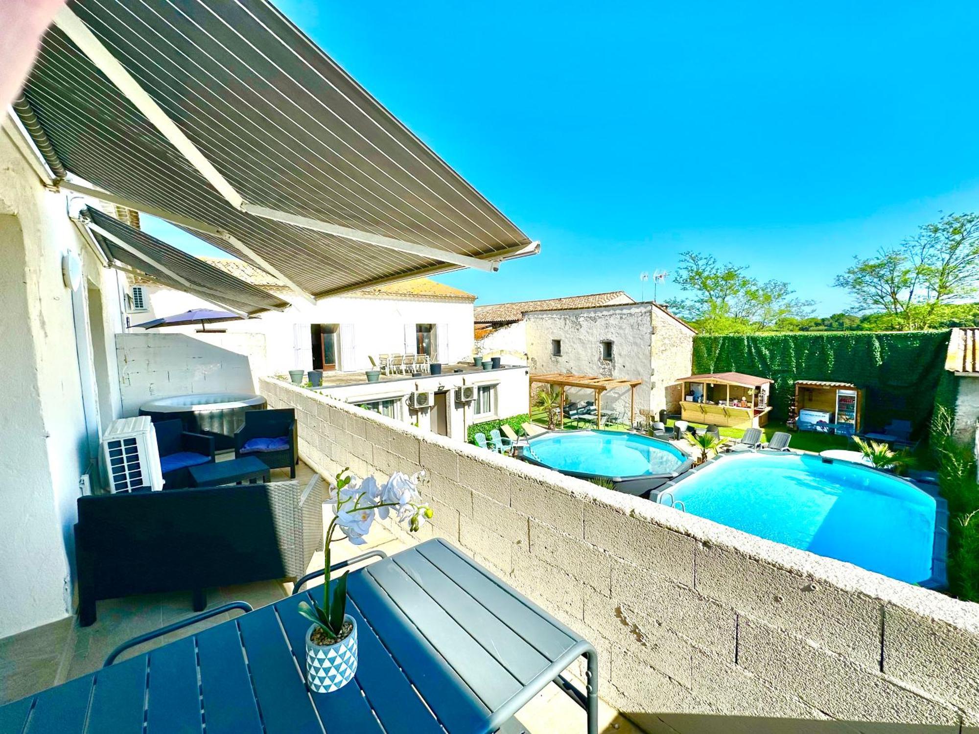 Les Appartements Du Mas - Emeraude Aigues-Mortes Exteriör bild